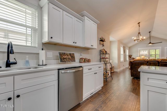 1110 Grove Street, Elizabethton, TN 37643