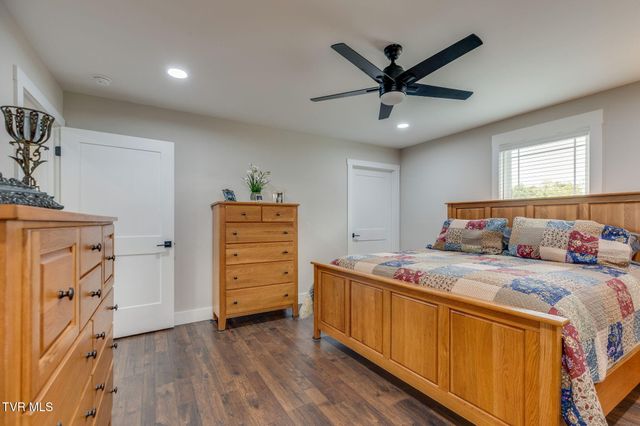 1110 Grove Street, Elizabethton, TN 37643