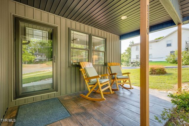 1110 Grove Street, Elizabethton, TN 37643