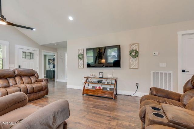 1110 Grove Street, Elizabethton, TN 37643