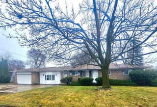 2604 Lapeer Avenue, Saginaw, MI 48601