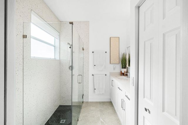 10605 Royal Caribbean Circle, Boynton Beach, FL 33437