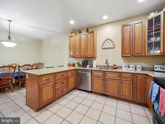 947 QUAIL RUN DRIVE DR, Waynesboro, PA 17268