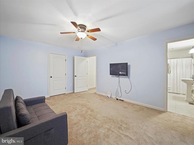 947 QUAIL RUN DRIVE DR, Waynesboro, PA 17268