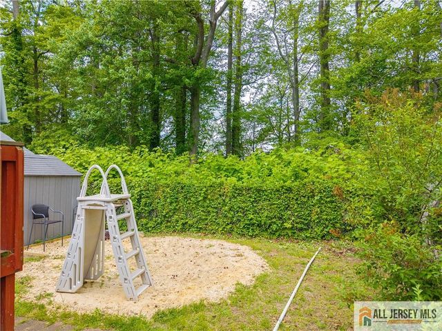 260 Greenwood Drive, Old Bridge, NJ 07735