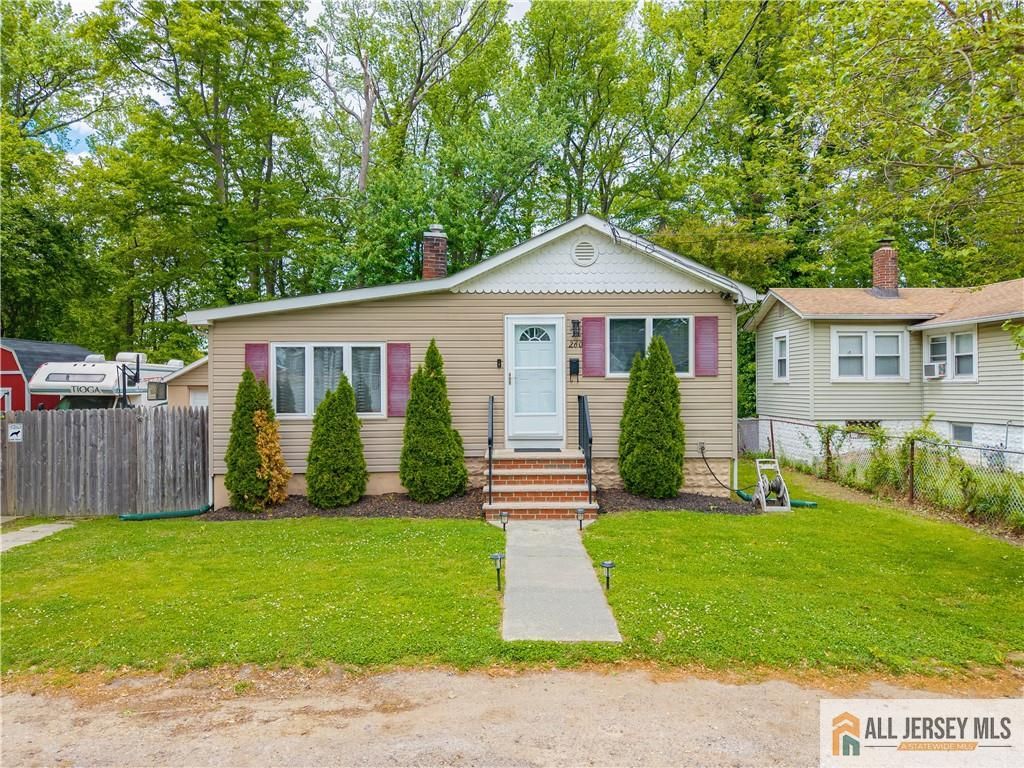 260 Greenwood Drive, Old Bridge, NJ 07735