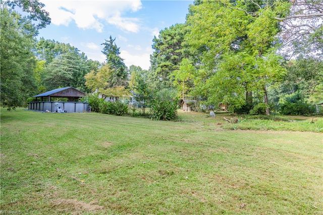 6781 Erect Road, Seagrove, NC 27341