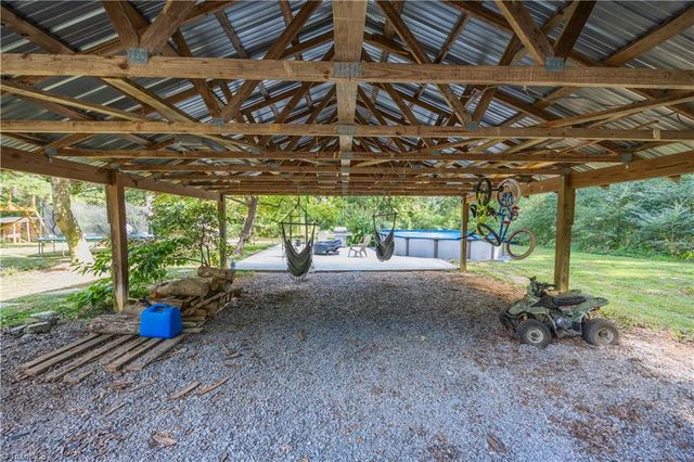 6781 Erect Road, Seagrove, NC 27341