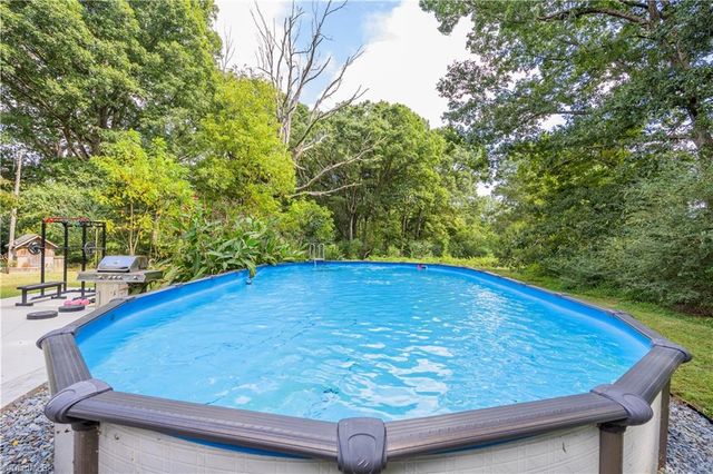 6781 Erect Road, Seagrove, NC 27341