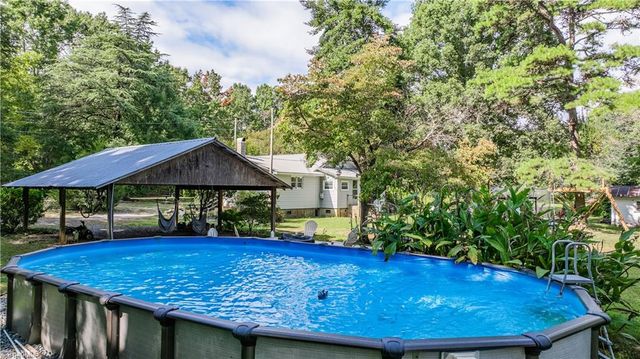 6781 Erect Road, Seagrove, NC 27341