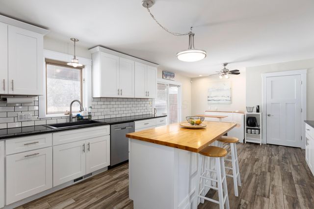 6435 Harlem Road, New Albany, OH 43054