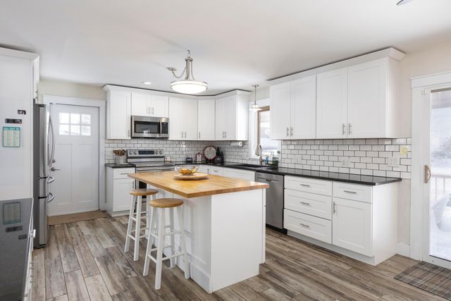 6435 Harlem Road, New Albany, OH 43054