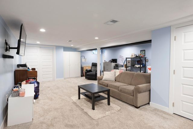 6435 Harlem Road, New Albany, OH 43054