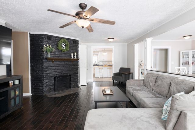 6435 Harlem Road, New Albany, OH 43054