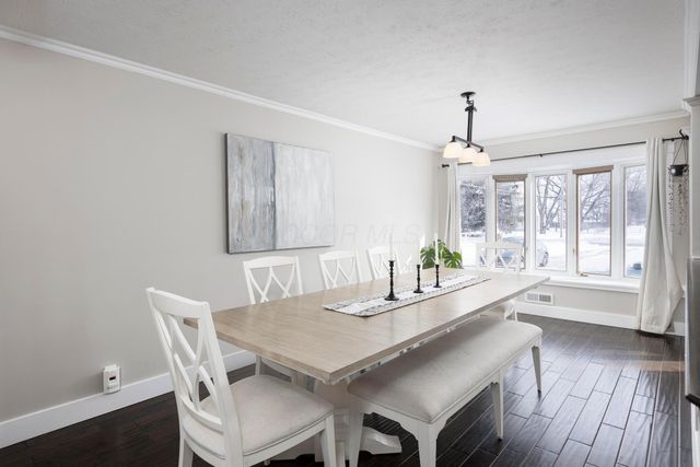 6435 Harlem Road, New Albany, OH 43054