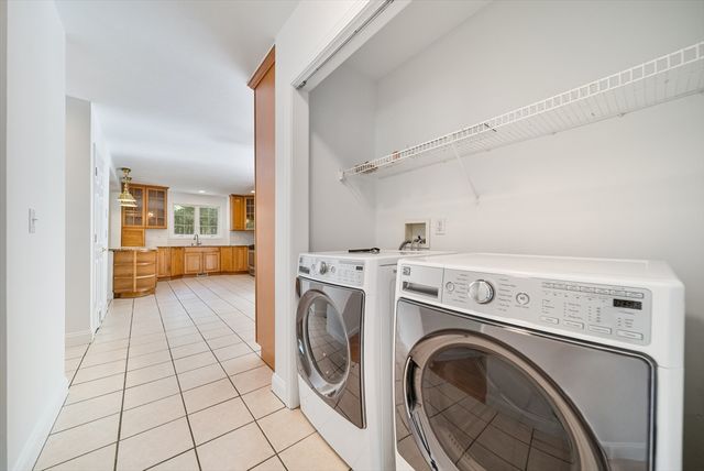 37 Jacques Rd, Tyngsborough, MA 01879