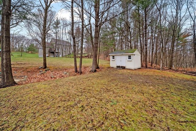 37 Jacques Rd, Tyngsborough, MA 01879