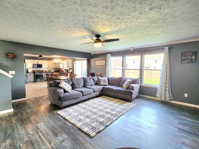 1606 Huntzinger Boulevard, Pendleton, IN 46064