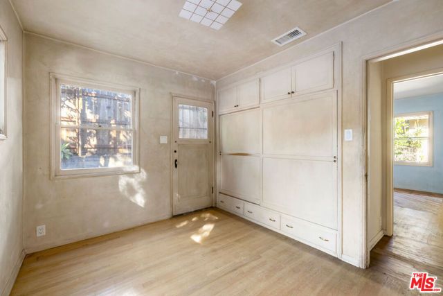 2215 Allesandro Way, Los Angeles, CA 90039