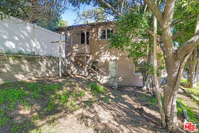 2215 Allesandro Way, Los Angeles, CA 90039