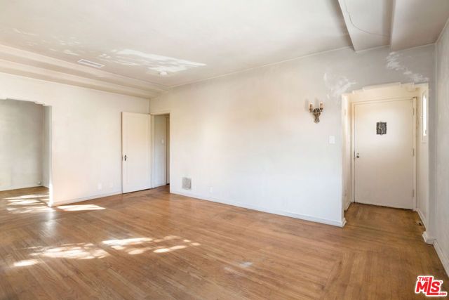 2215 Allesandro Way, Los Angeles, CA 90039