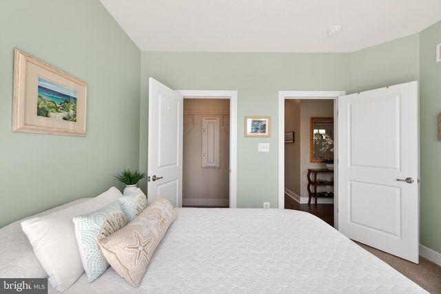 48 HERON LN, Coatesville, PA 19320