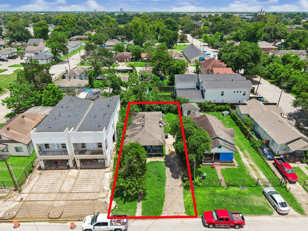 5208 Gano Street, Houston, TX 77009
