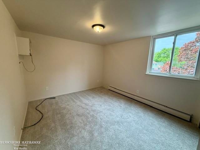 4921 Crooks Road, Royal Oak, MI 48073