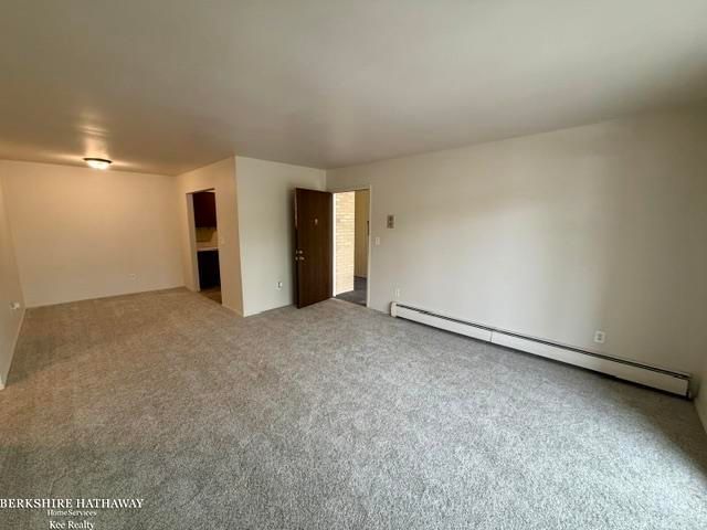 4921 Crooks Road, Royal Oak, MI 48073