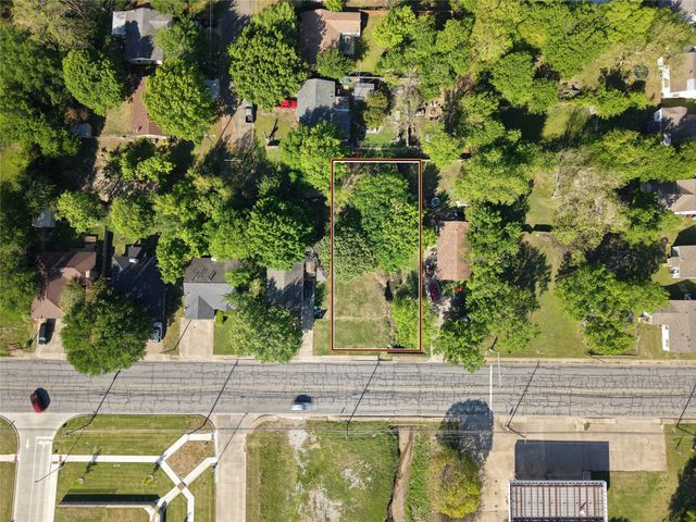 484 S Dewey Avenue, Sherman, TX 75090