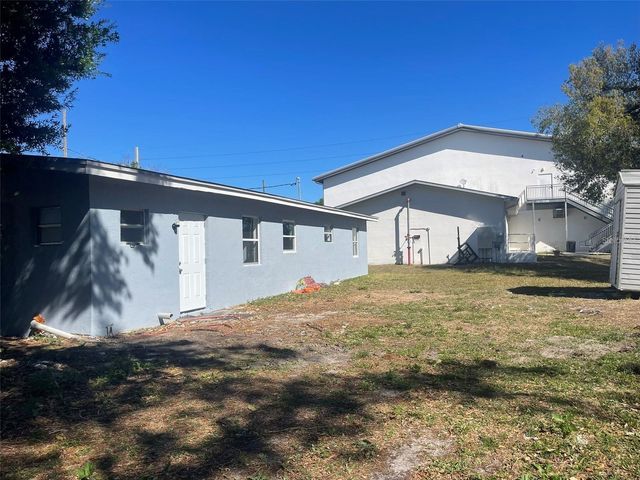 525 E HELEN AVENUE, Punta Gorda, FL 33950