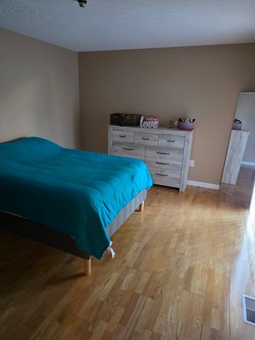 206 Greenbrook Dr 206, Stoughton, MA 02072