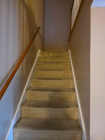 206 Greenbrook Dr 206, Stoughton, MA 02072
