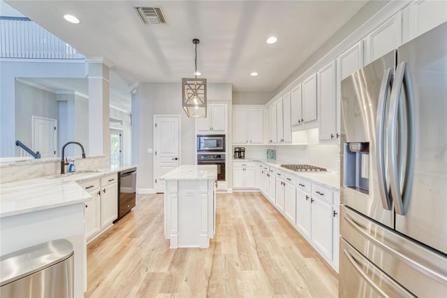5225 BRIGHTON SHORE DRIVE, Apollo Beach, FL 33572