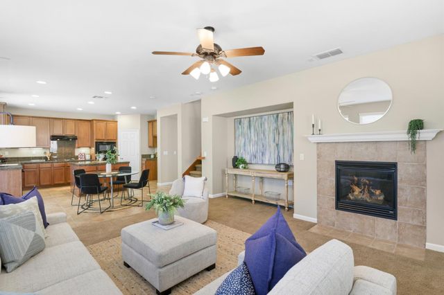 1143 Barnhill Ln, Lincoln, CA 95648