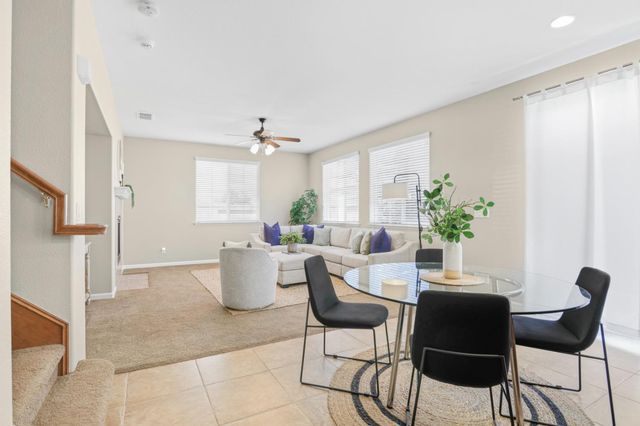 1143 Barnhill Ln, Lincoln, CA 95648