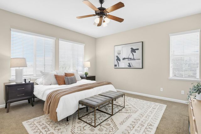 1143 Barnhill Ln, Lincoln, CA 95648