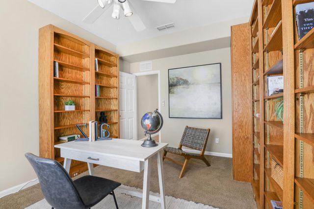 1143 Barnhill Ln, Lincoln, CA 95648