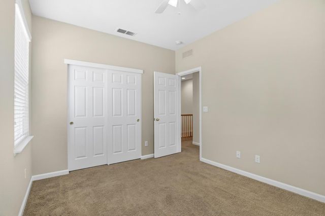 1143 Barnhill Ln, Lincoln, CA 95648