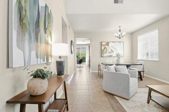 1143 Barnhill Ln, Lincoln, CA 95648