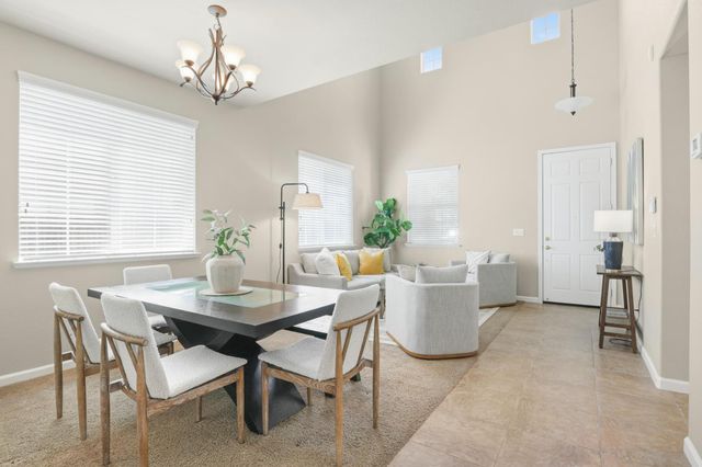 1143 Barnhill Ln, Lincoln, CA 95648