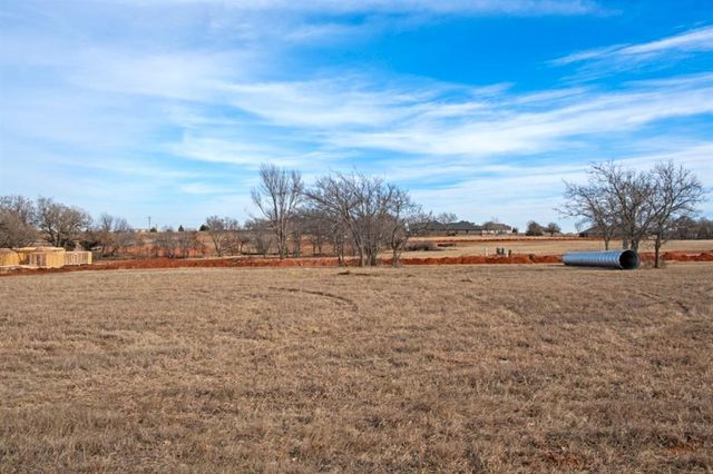 2208 Winter Ridge Road, Blanchard, OK 73010