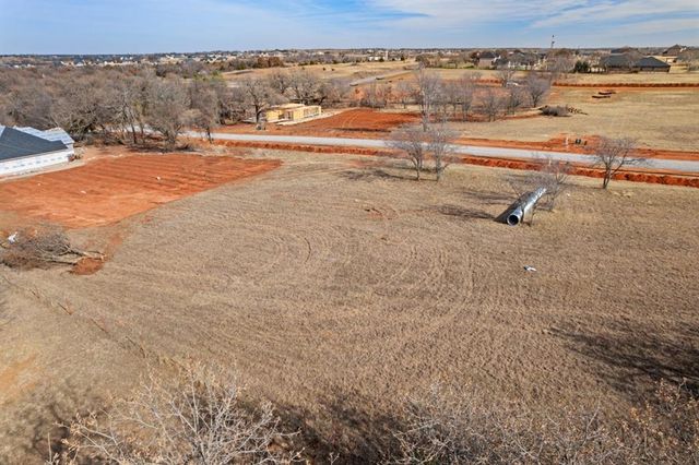 2208 Winter Ridge Road, Blanchard, OK 73010