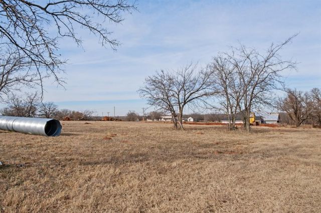 2208 Winter Ridge Road, Blanchard, OK 73010