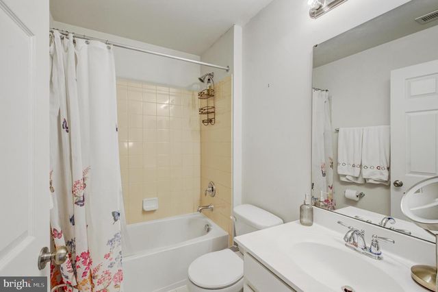 522 BOXWOOD LN, Woodbury, NJ 08096