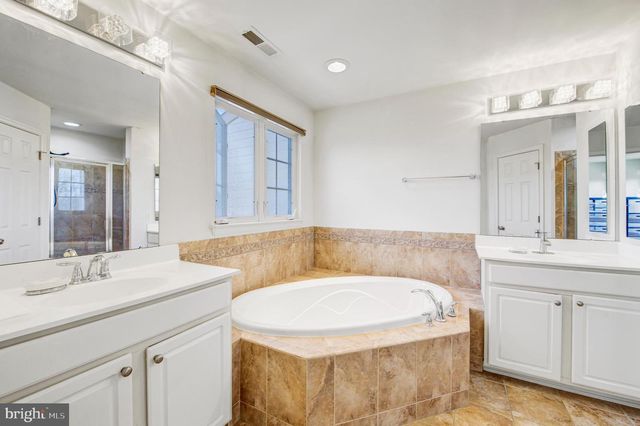 522 BOXWOOD LN, Woodbury, NJ 08096