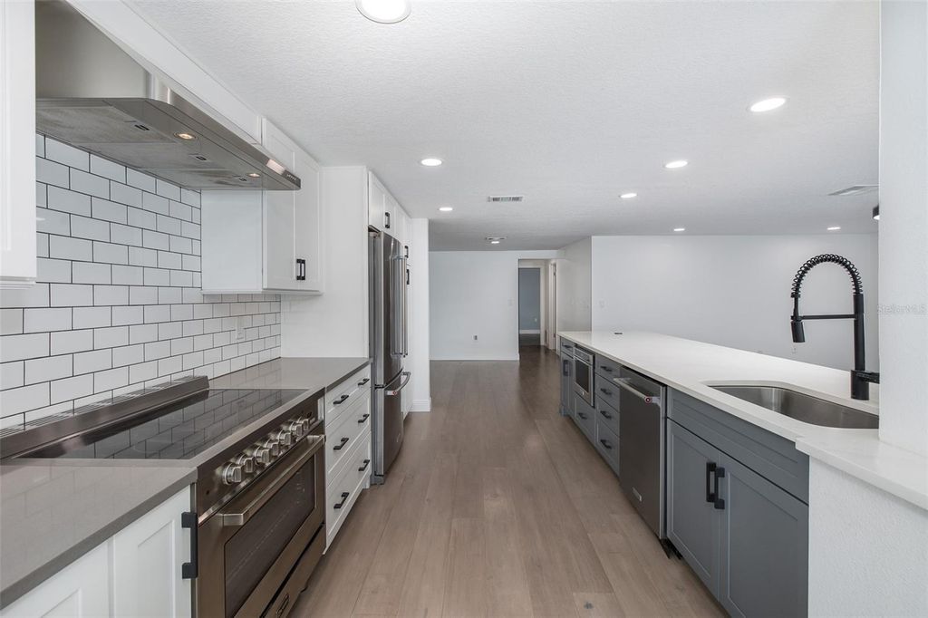 Image 21 of property listing at 9816 SAN MATEO WAY, Port Richey, FL 34668