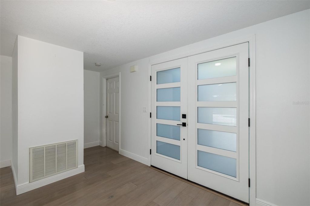 Image 8 of property listing at 9816 SAN MATEO WAY, Port Richey, FL 34668