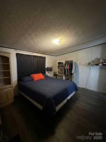 120 N Bear Creek Road, Asheville, NC 28806