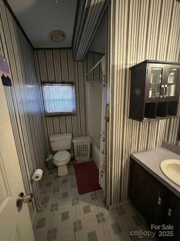 120 N Bear Creek Road, Asheville, NC 28806